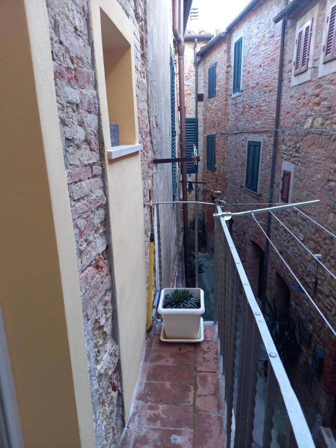La Casa Della Luna Lejlighed Terricciola Eksteriør billede